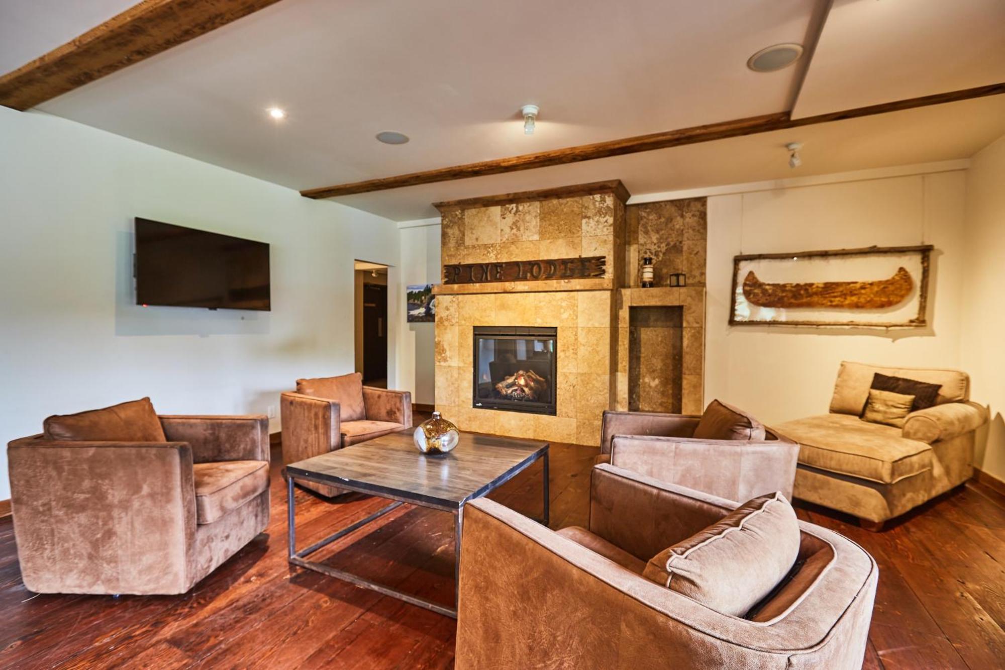 3 Pines Lodge Muskoka Huntsville Eksteriør bilde